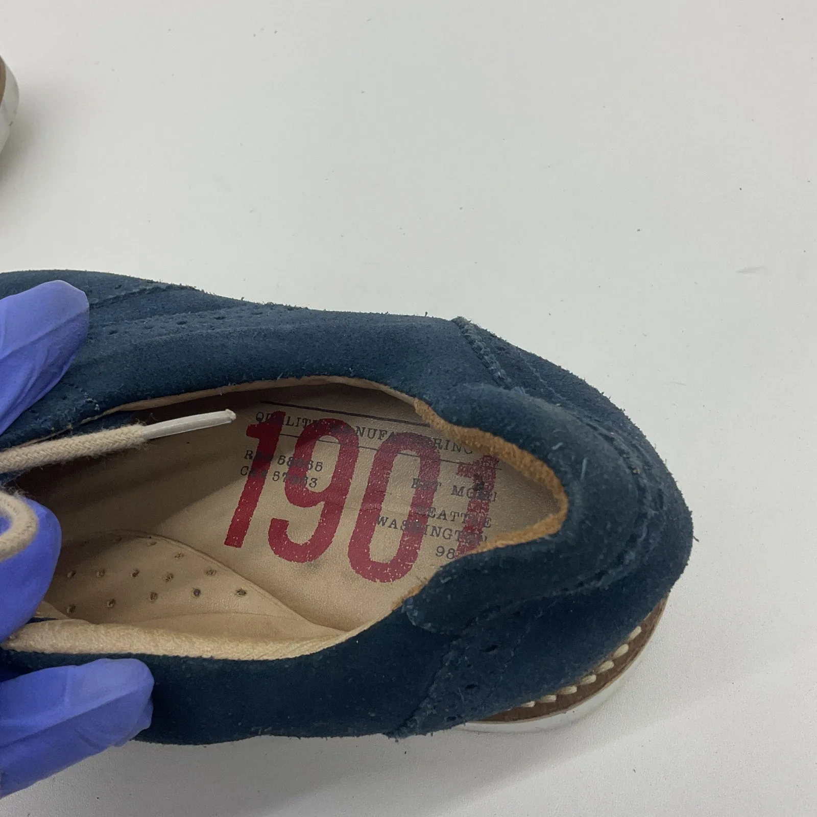 1901 Blue Suede Brogue Men's Dress Shoes Size 10 Preowned