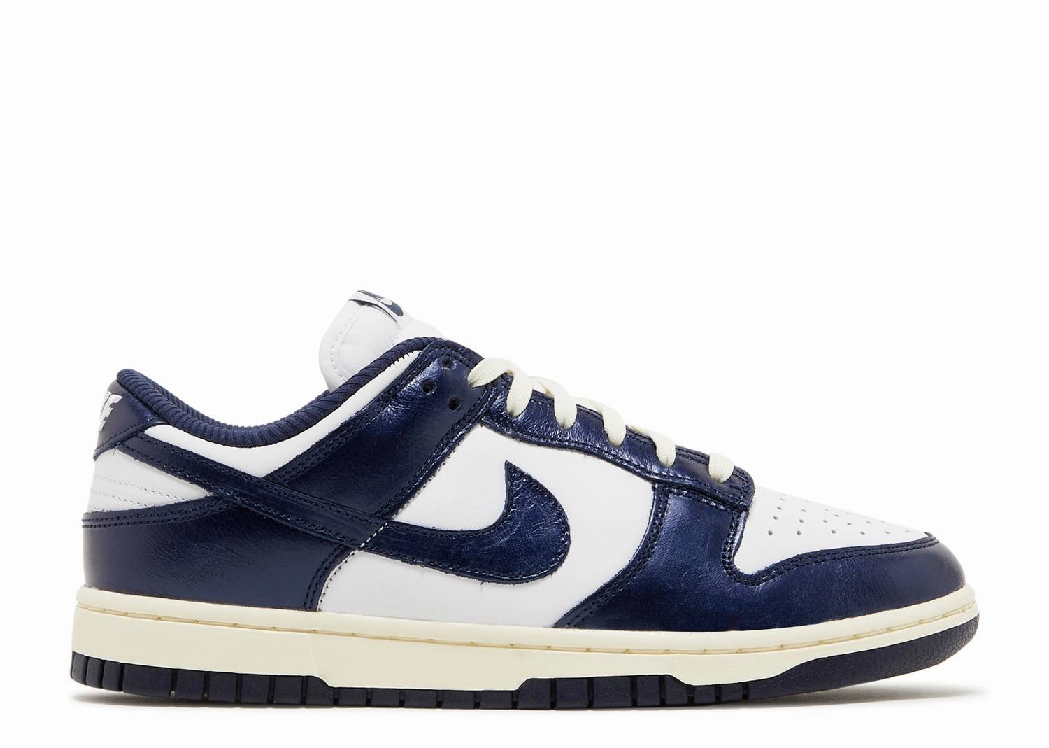 Wmns Nike Dunk Low "Vintage Navy" (Myrtle Beach Location) Nubuck