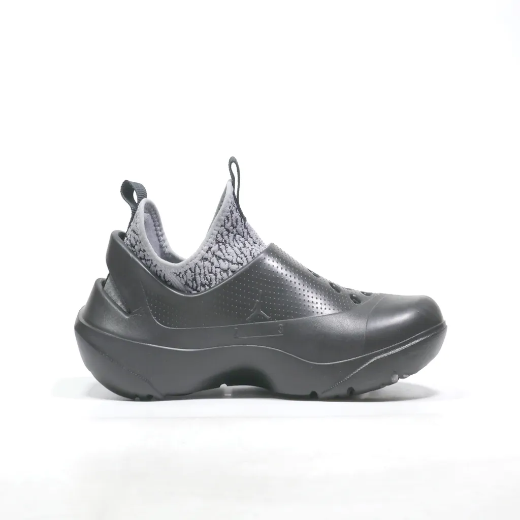Air Jordan Casual Slip Ons Rubber Black Color For Men