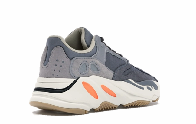 Light Pace Park Walk YZY Boost 700 Magnet