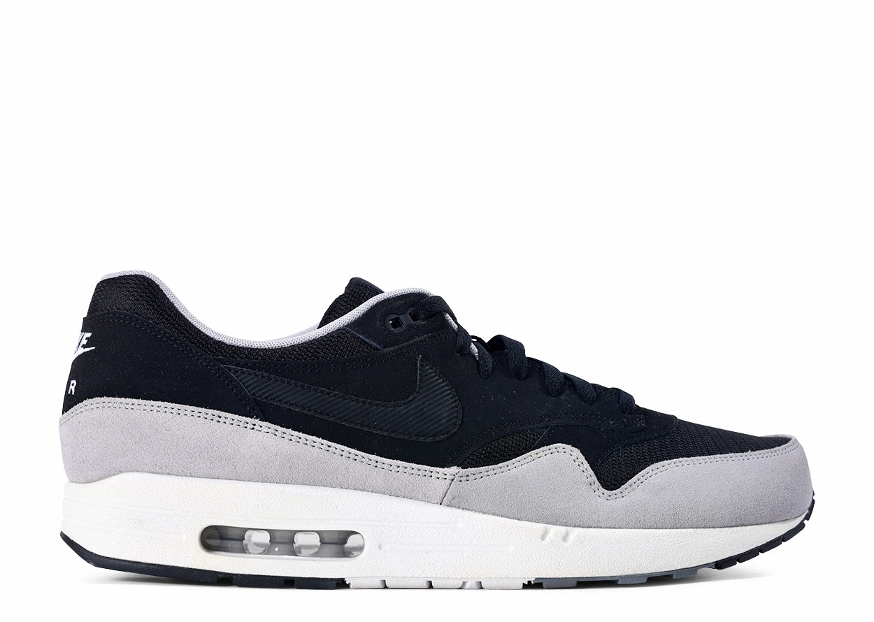 Street Smart Streamlined grip Air Max 1 Essential "Black Flat Silver"