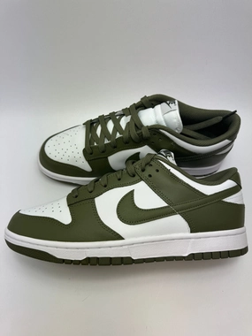 Nike Dunk Low "Medium Olive" Solo - running