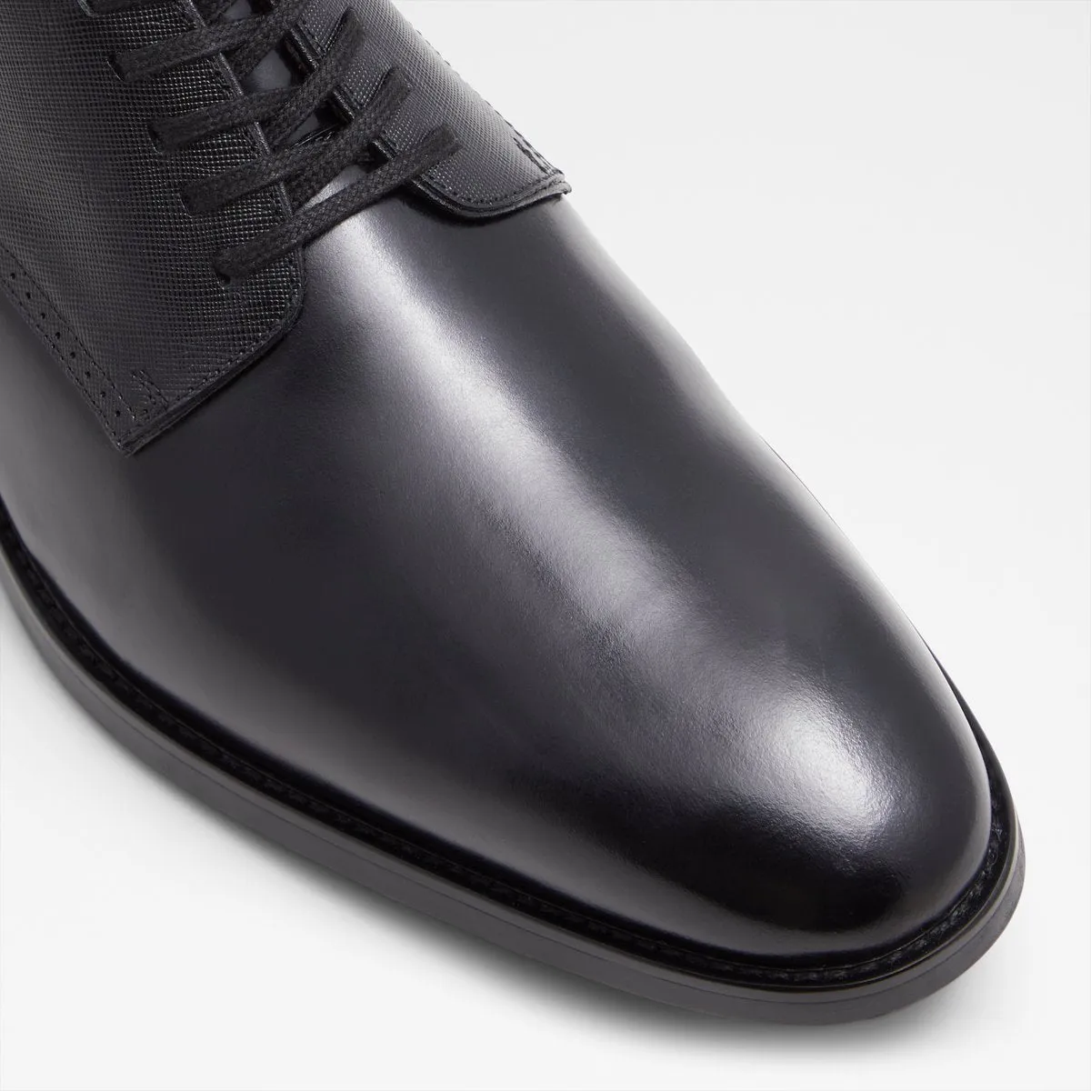 Amares Lace-Up Shoes