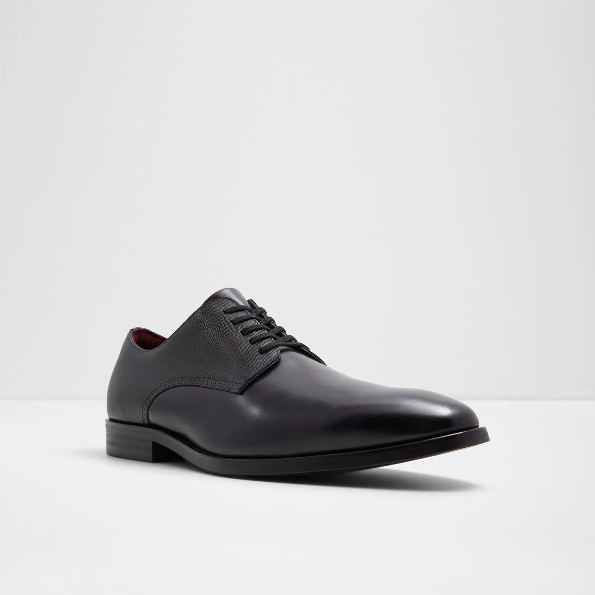 Amares Lace-Up Shoes