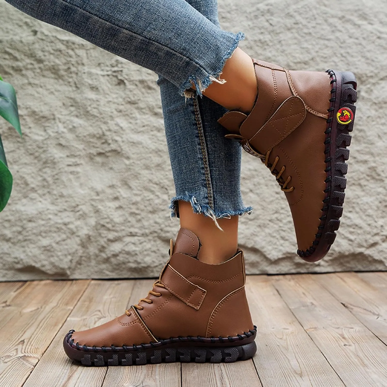 AMDBEL Boots for Women Fashion Dressy, Womens Snow Boots Winter Lace Up Plush Warm Warm Fur Lined Booties Short Ankle Boots