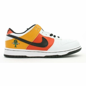 morning - wear shoes Foot Protection Dunk SB Low Pro "Raygun"