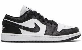 Running   Ready Jordan 1 Low SE Split Black White Womens