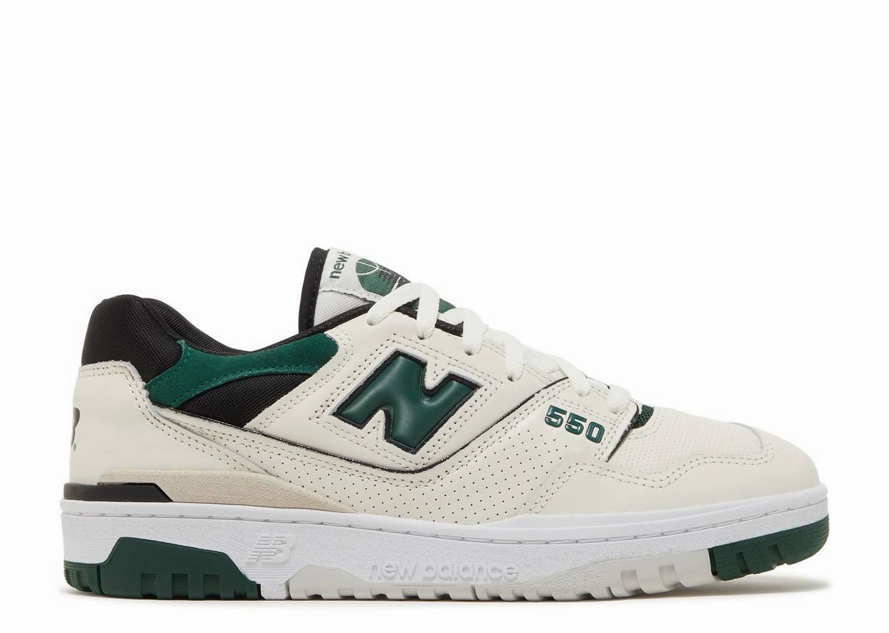 New Balance 550 Sea Salt Pine Green Fashion Essential