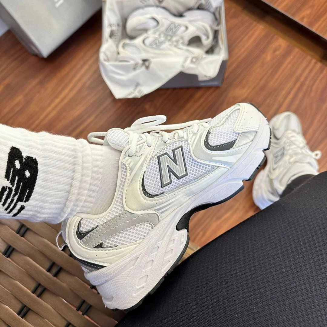 Pressure Relief New Balance 530 White Silver Navy