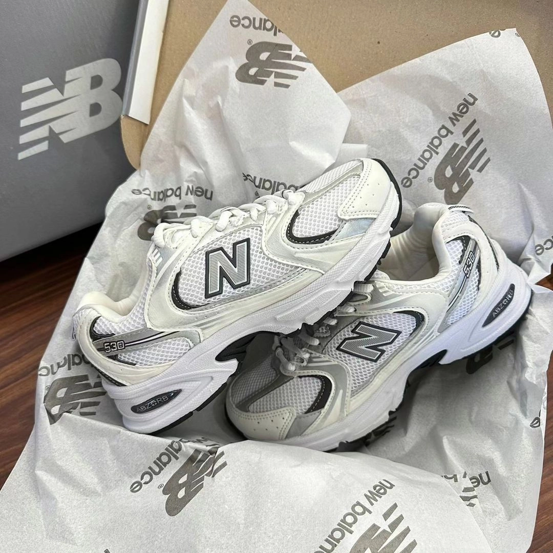 New Balance 530 White Silver Navy Luxurious lining