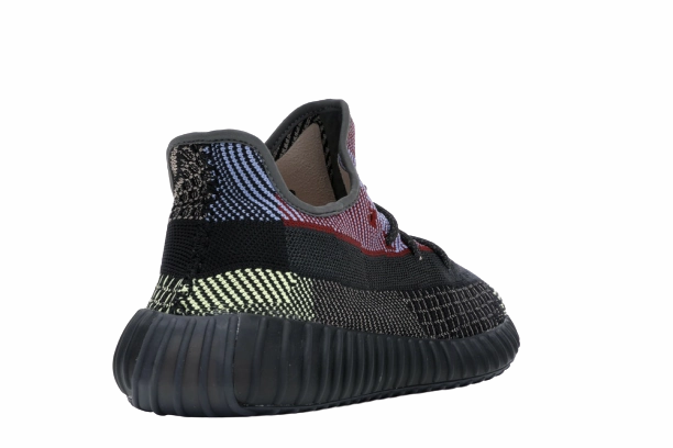 Narrow Fit evening walk YZY Boost 350 V2 Yecheil (Non - Reflective)