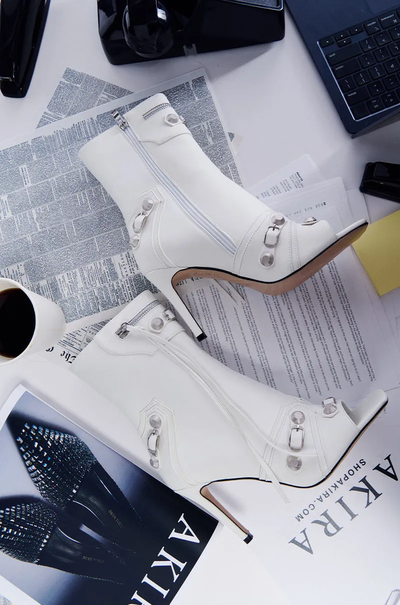 AZALEA WANG ANNALISE PEEP TOE BOOTIE IN WHITE