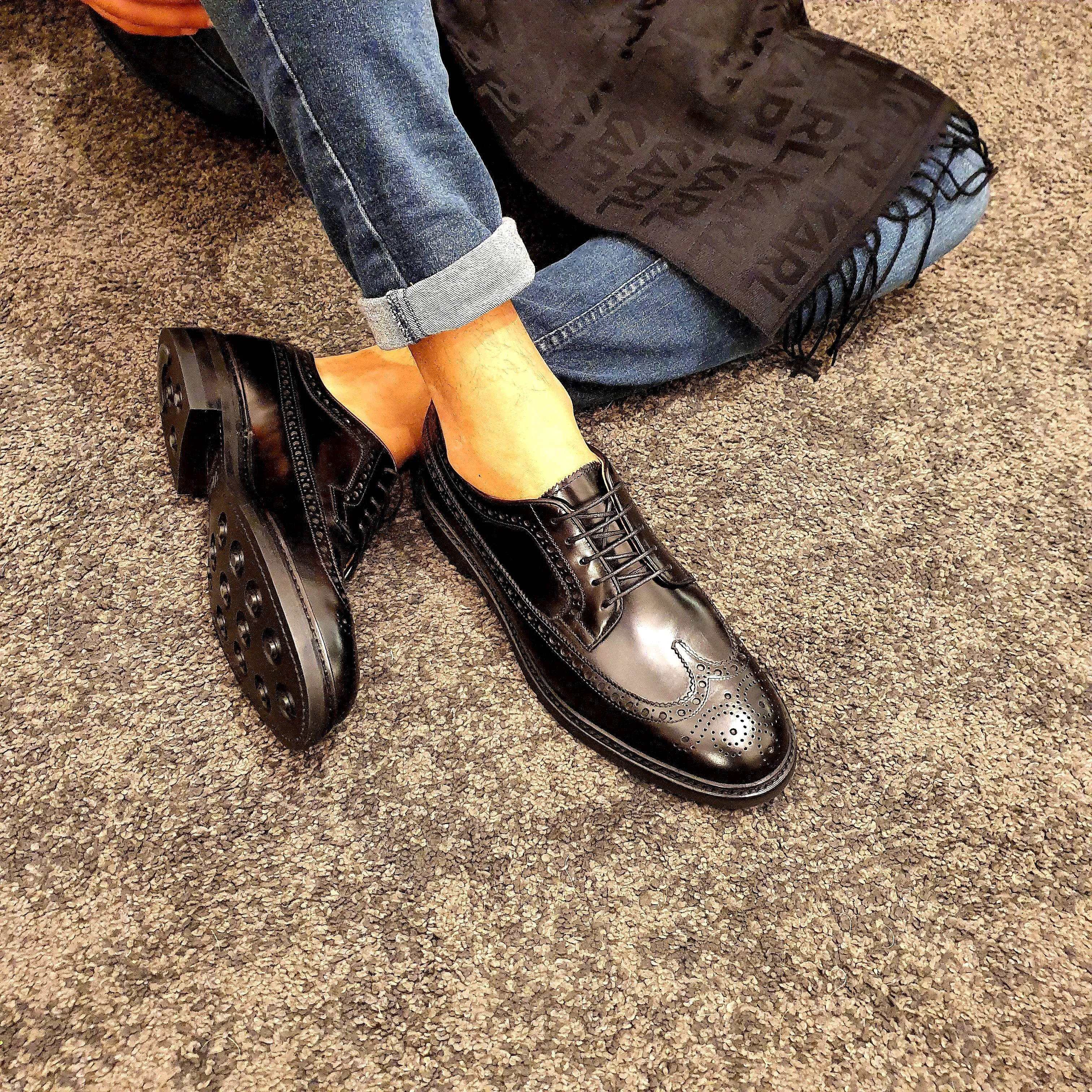 Berwick 1707 Derby brogue nero