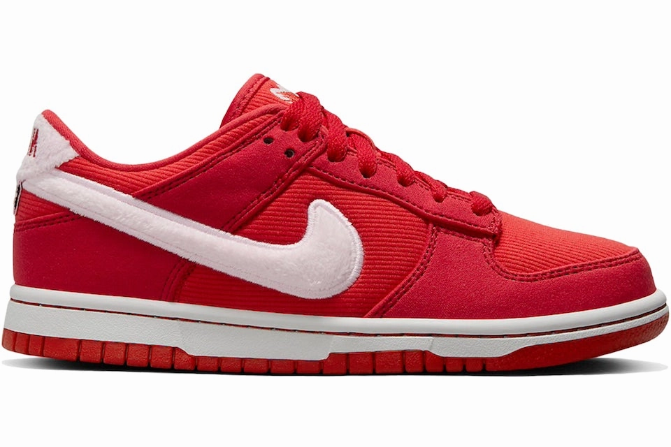 Nike Dunk Low Valentine's Day (2024) lug - sole shoes shoe protectors