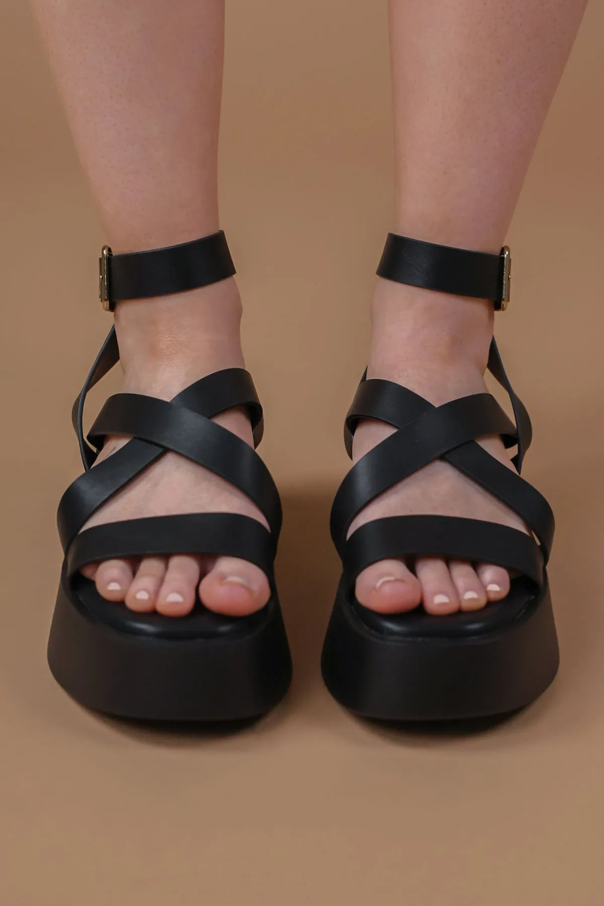 Black Gladiator Flatform Buckle Sandals