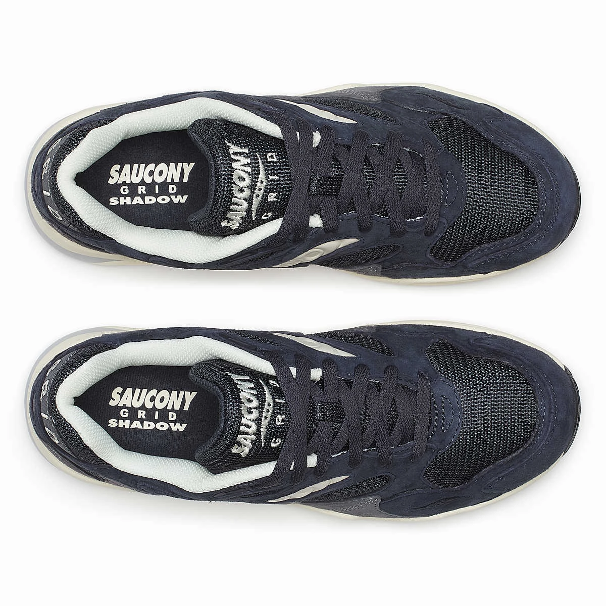 Saucony Grid Shadow 2 Essential 'Navy/Cream' running in the park