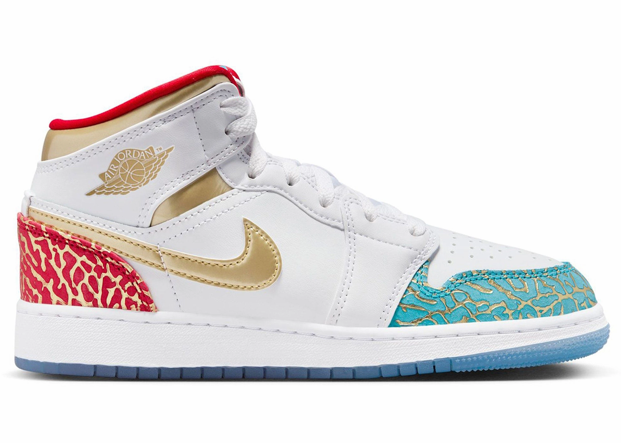 Sneaker Functionality PUMidsole Jordan 1 MidUNC to Chicago