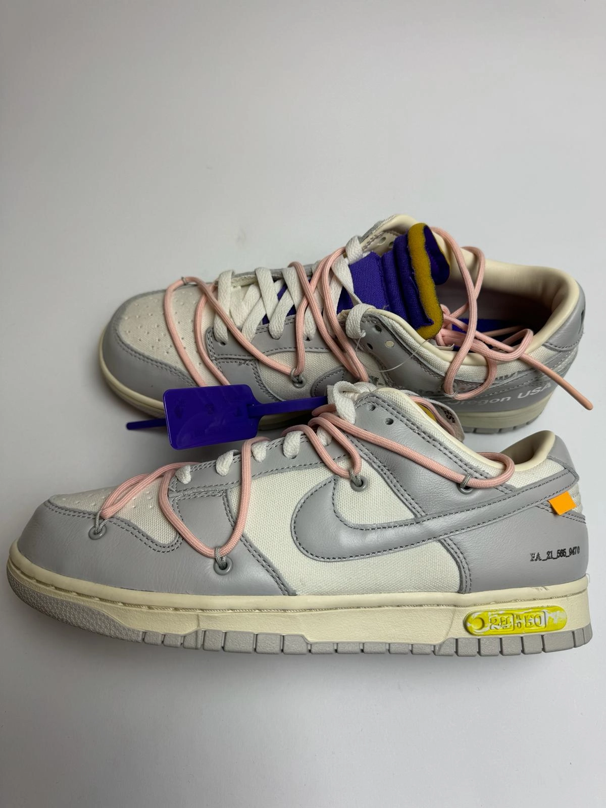 running shoes for 5K races running with a water bottle Off White x Nike Dunk Low "Lot 24"