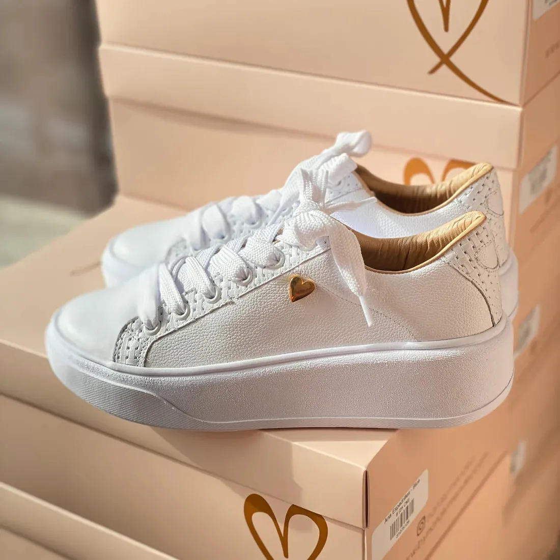 BRIANA SNEAKERS