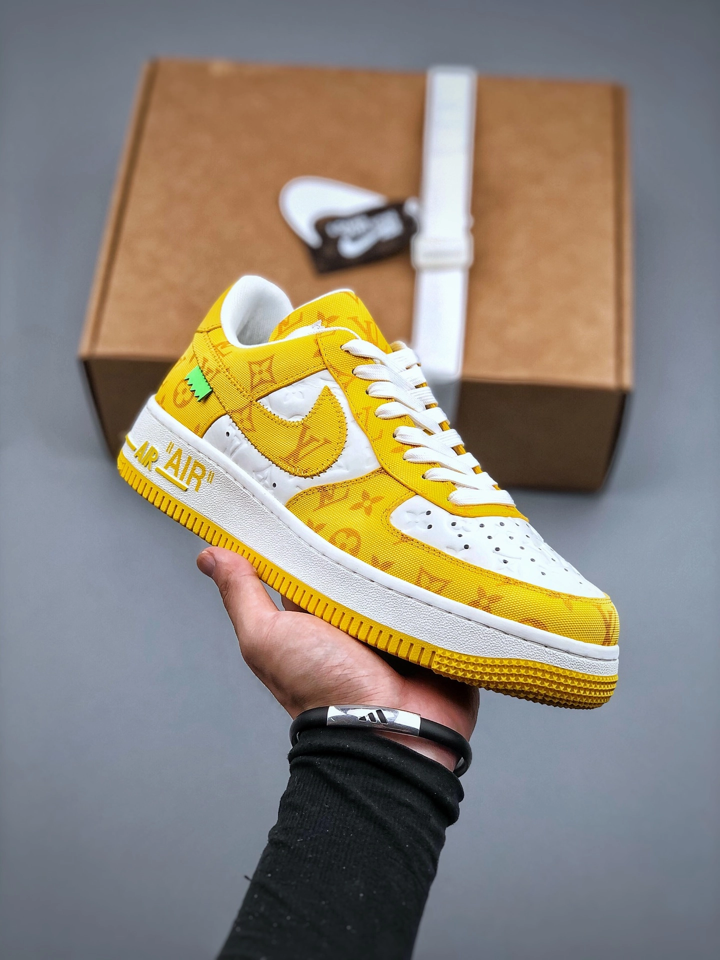 AF1 x OW by Virgil - Yellow Customs Stabilizing Heel Clip Minimalist Look