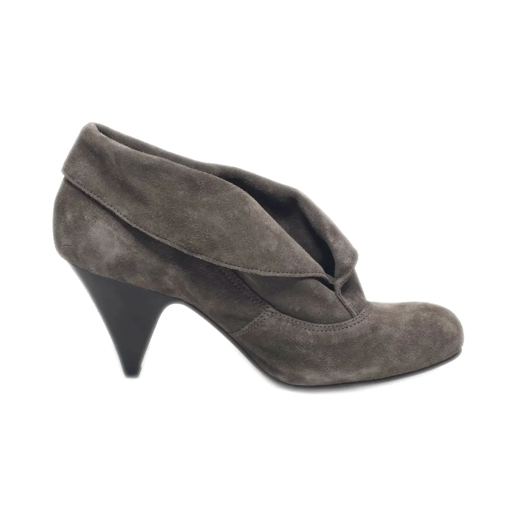 Carvela Kitten Heels Suede Grey Colour For Women