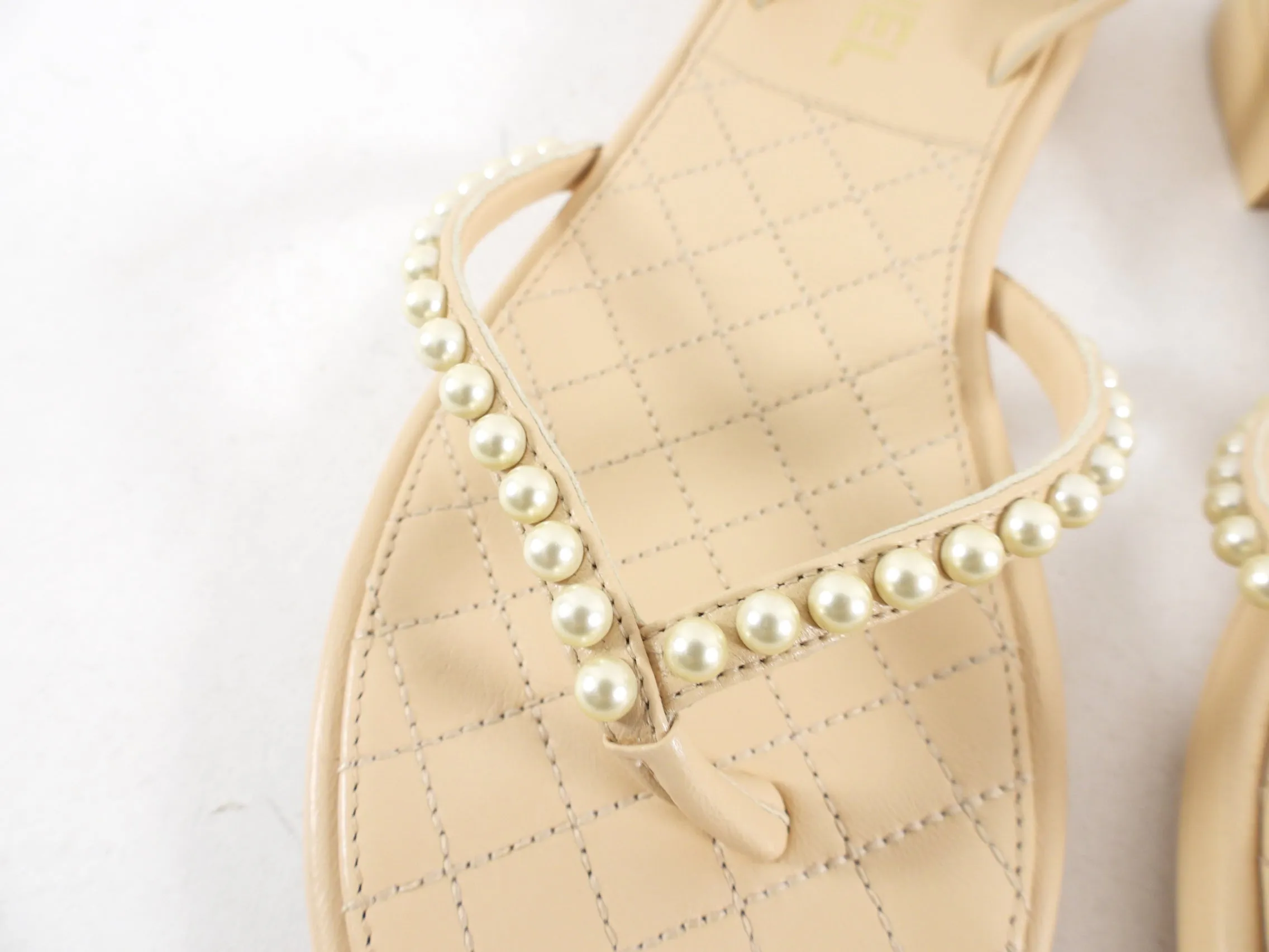 Chanel Beige Quilted Faux Pearl Thong Flat Sandals - 37 / 7