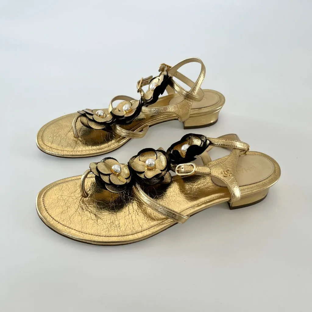 Chanel Gold Thong Floral Applique Sandalss, 39.5C