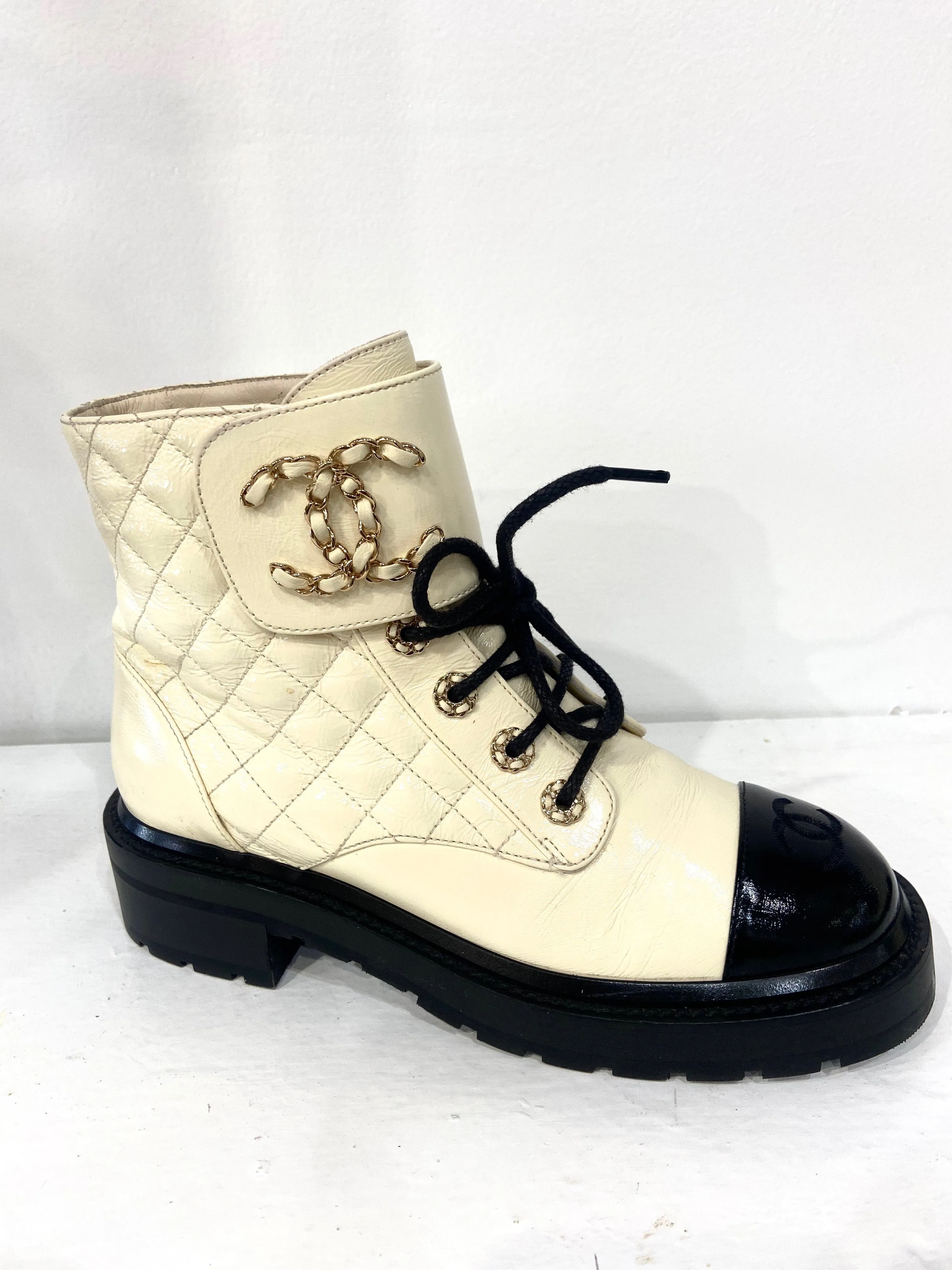 CHANEL SHINY GOATSKIN QUILTED CALFSKIN LACE UP COMBAT BOOTS