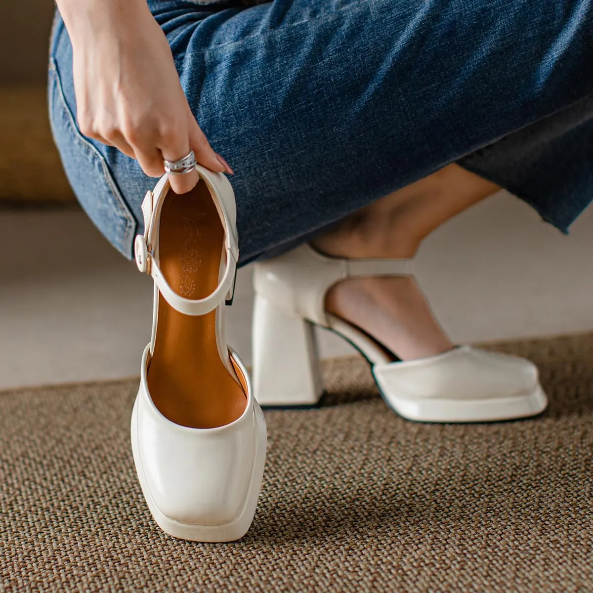 Chunky High Heels Closed Round Toe Ankle Strap D'Orsay Pumps