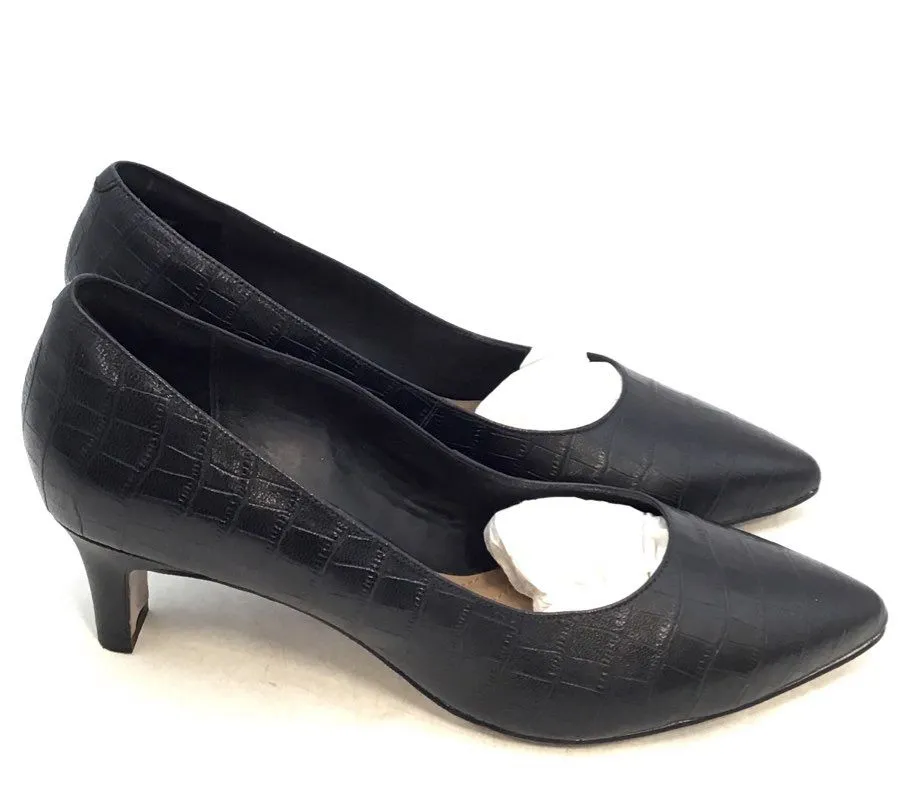 Clarks Women's Black Pointed Toe Kitten Pump Heels - Size 10W