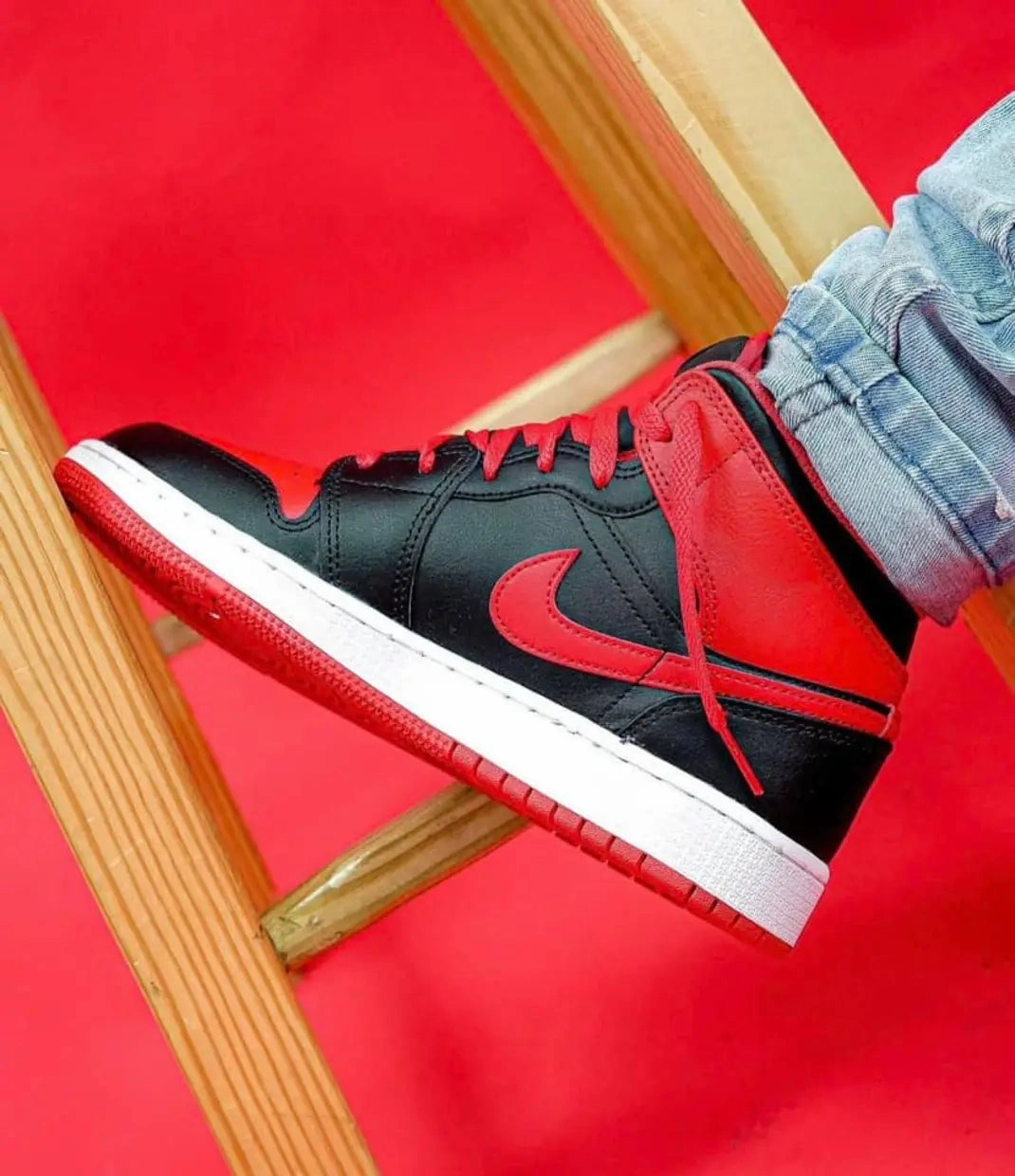 Jordan 1 Mid Reverse Bred High-performance