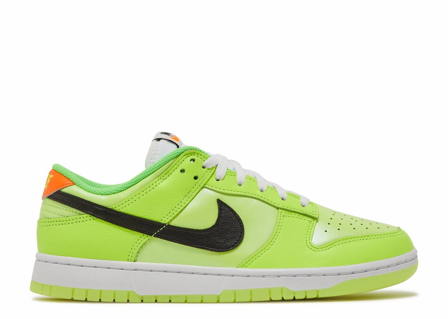 Gym - workout Scalable Nike Dunk Low SE "Glow In The Dark" (Myrtle Beach Location)