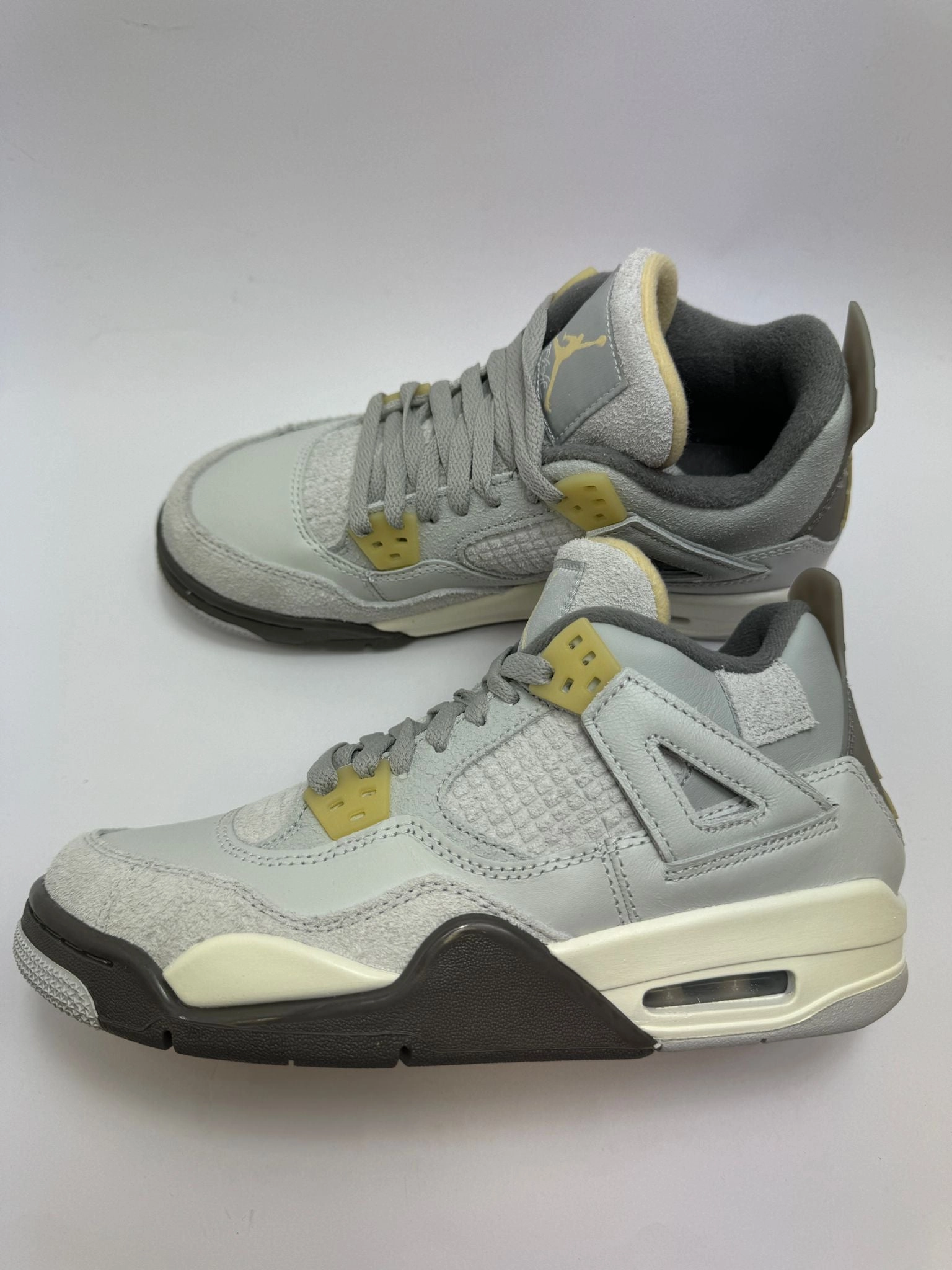 functional - training running shoes Jordan 4 Retro SE "Craft Photon Dust"