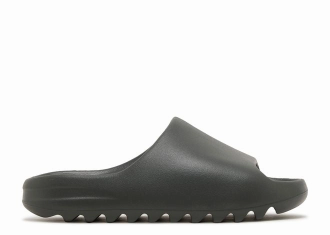 Adidas Yeezy Slide Dark Onyx Day Run