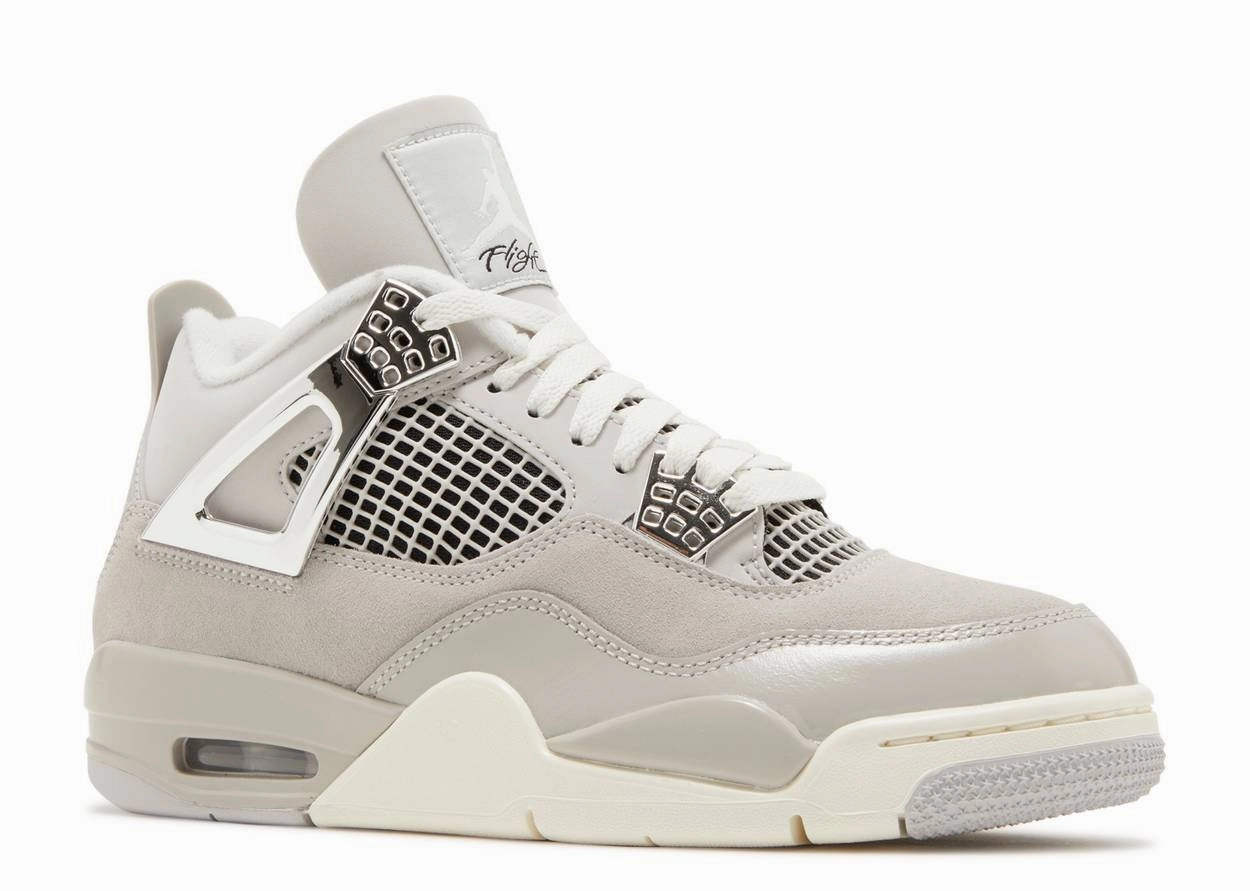 Air Jordan 4 Retro "Frozen Moments" (Wmns) Intermediate Machine washable care