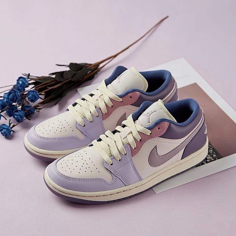 Sophisticated traction Metallic Trim Air Jordan 1 Low 'Pastel Plum'