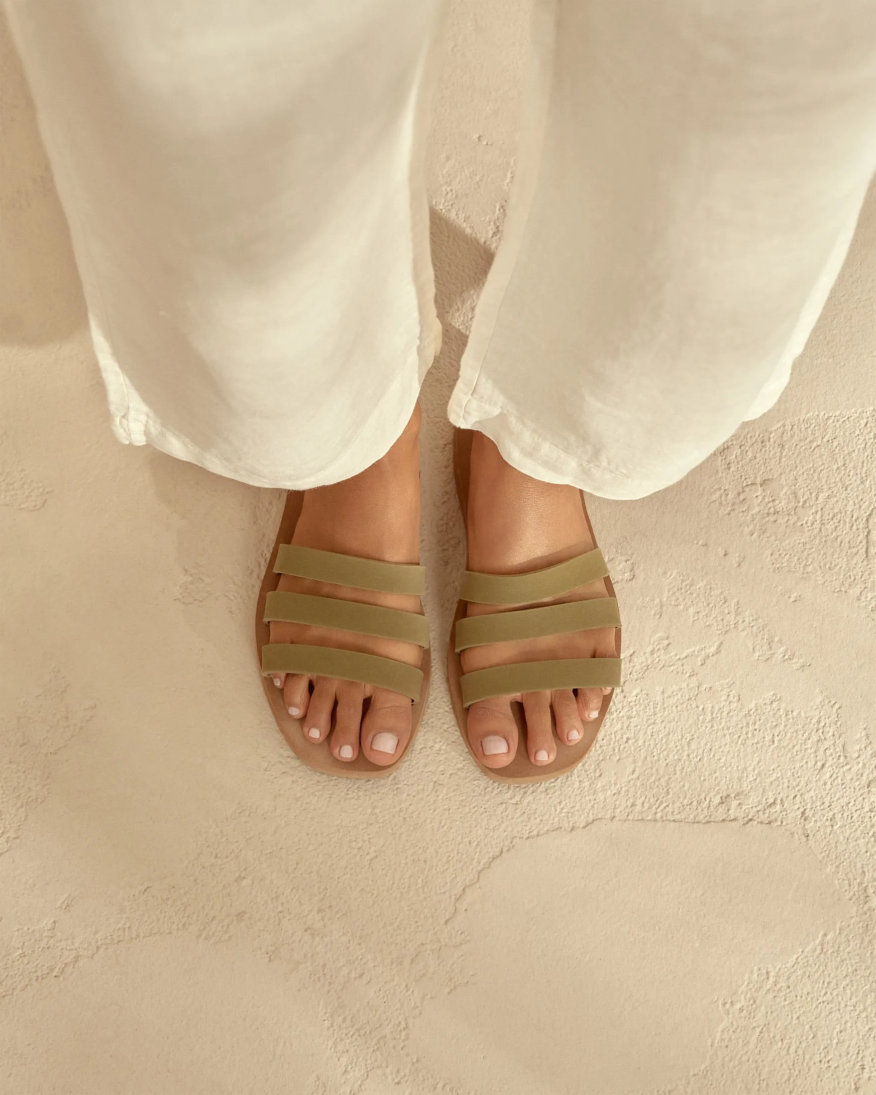 Eva Three Bands|Swim Sandals - O02ED - Honolulu Kaki Green Cuero