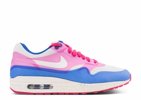 Air Max 1 Hyperfuse Premium "Pink & Hyper Blue" (Wmns) Foot Fit