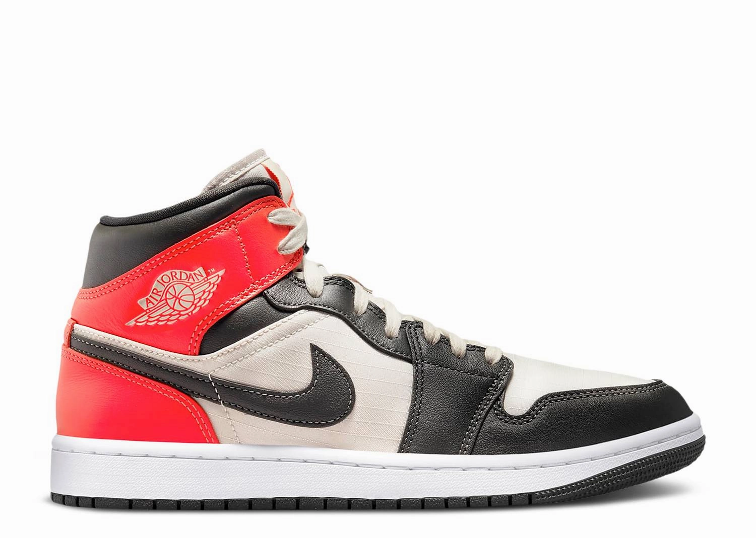 Back Tab ShockDispersion Wmns Air Jordan 1 Mid SE "Newsprint" (Wilmington Location)