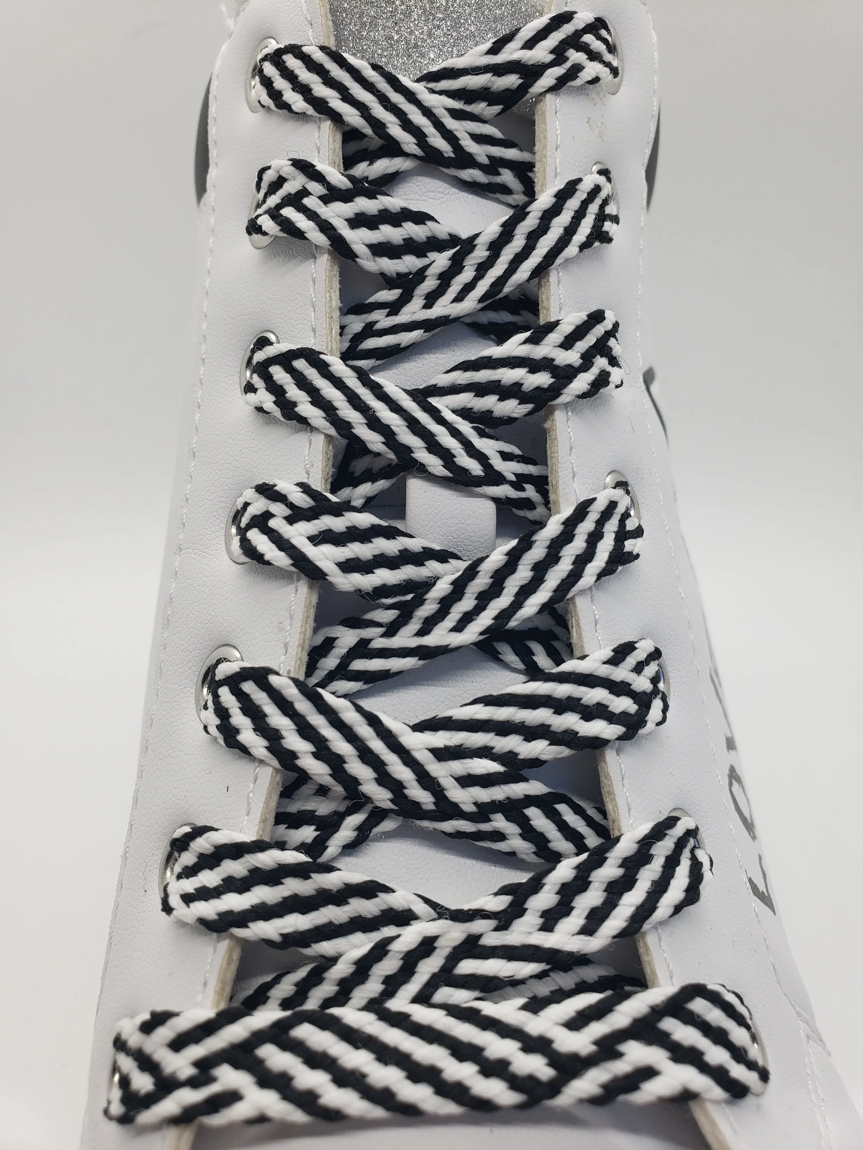 Flat Herringbone Shoelaces - Black and White