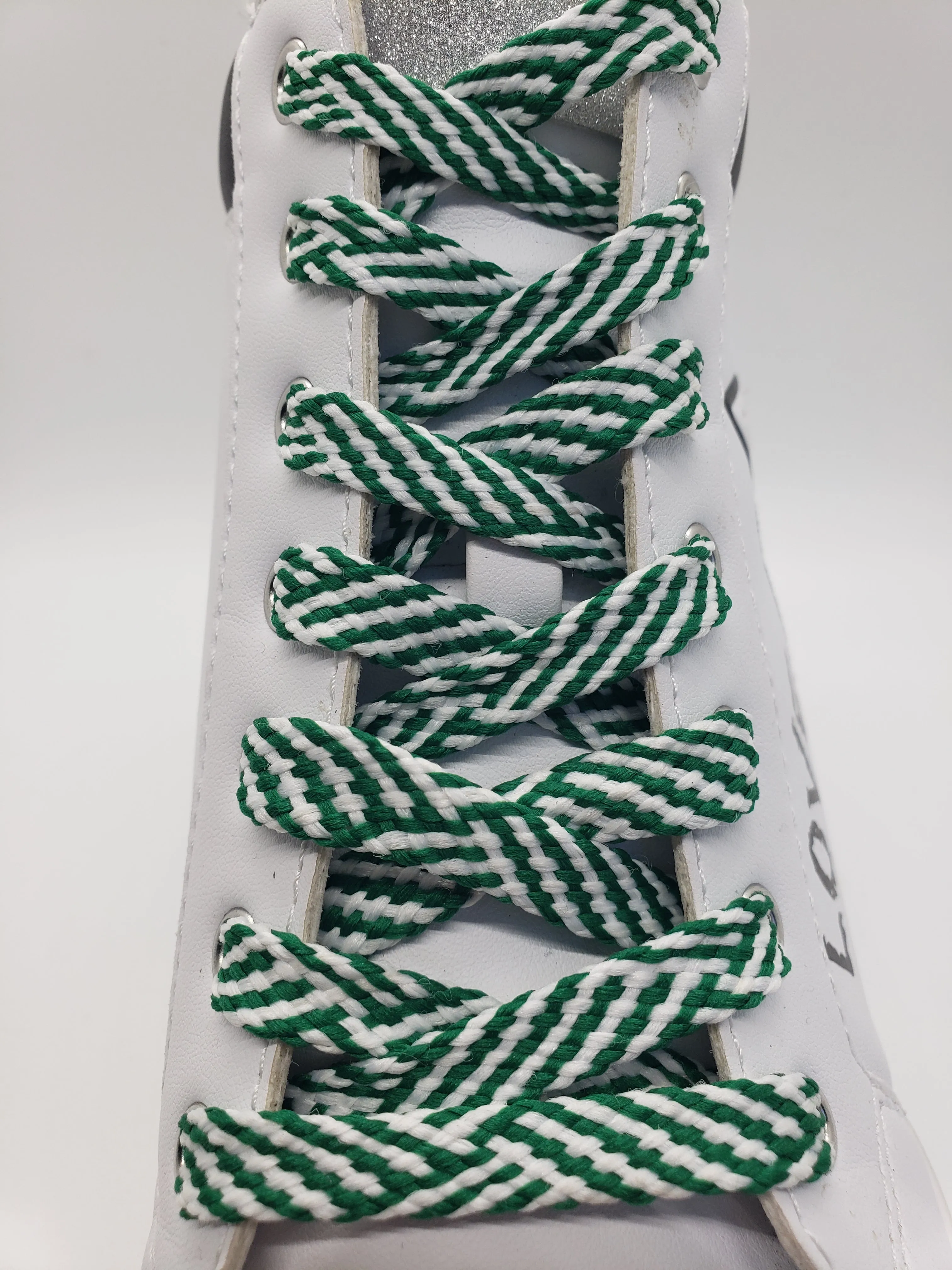 Flat Herringbone Shoelaces - Kelly Green and White