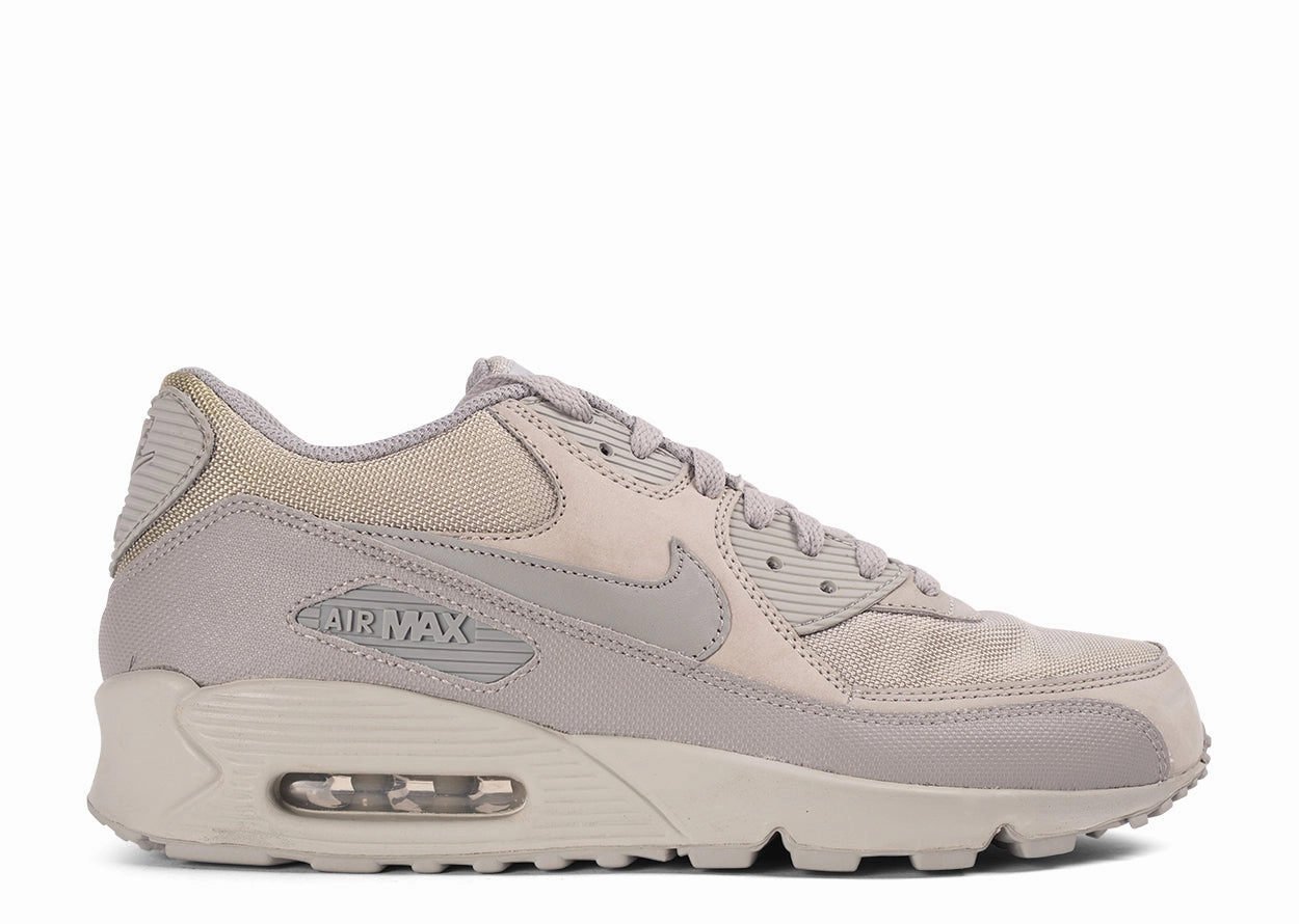 Asymmetric Lacing System casual sneakers Air Max 90 Premium