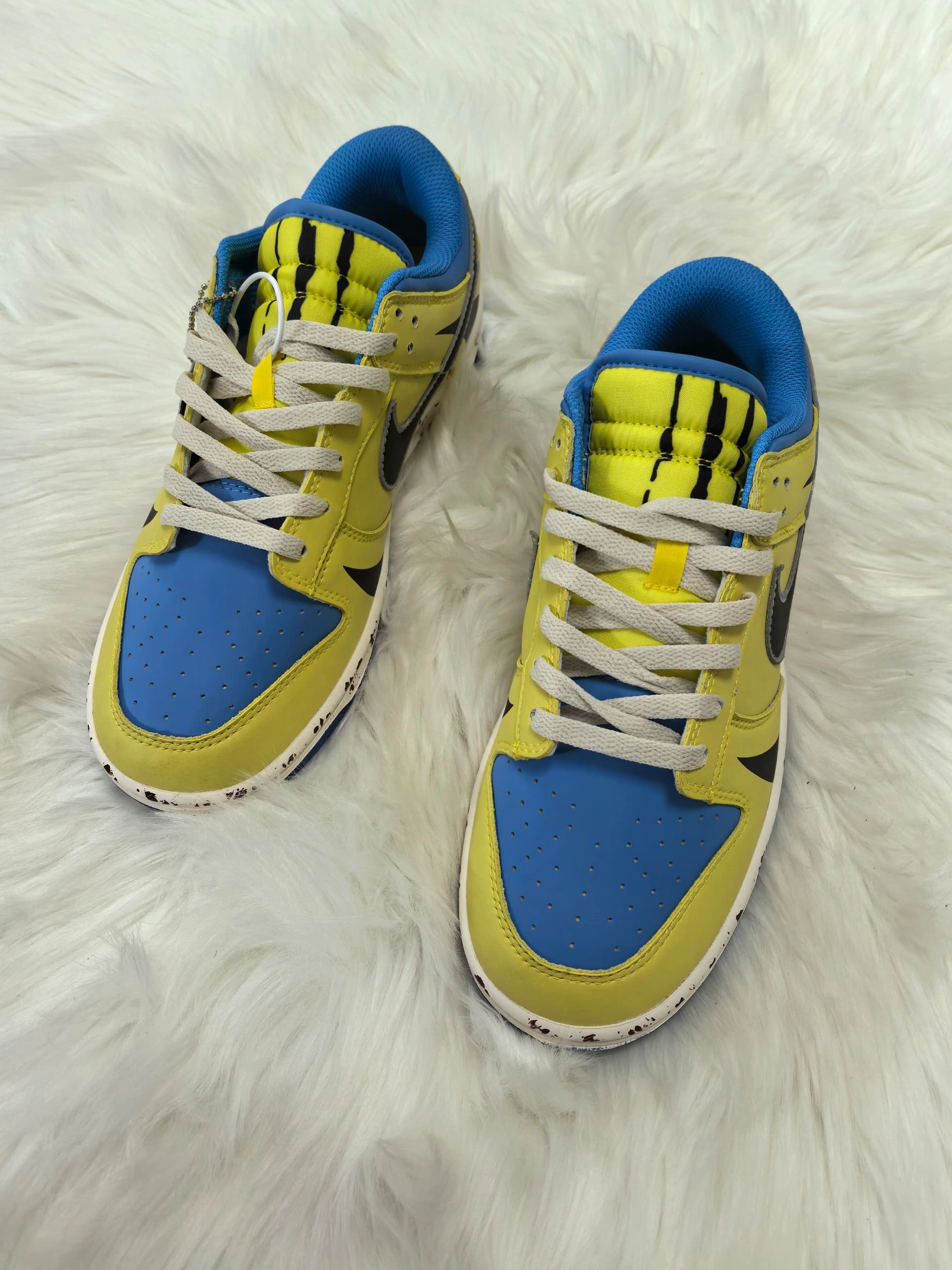 Nike dunk low WOLVERINE DEADPOOL custome narrow - toe box shoes