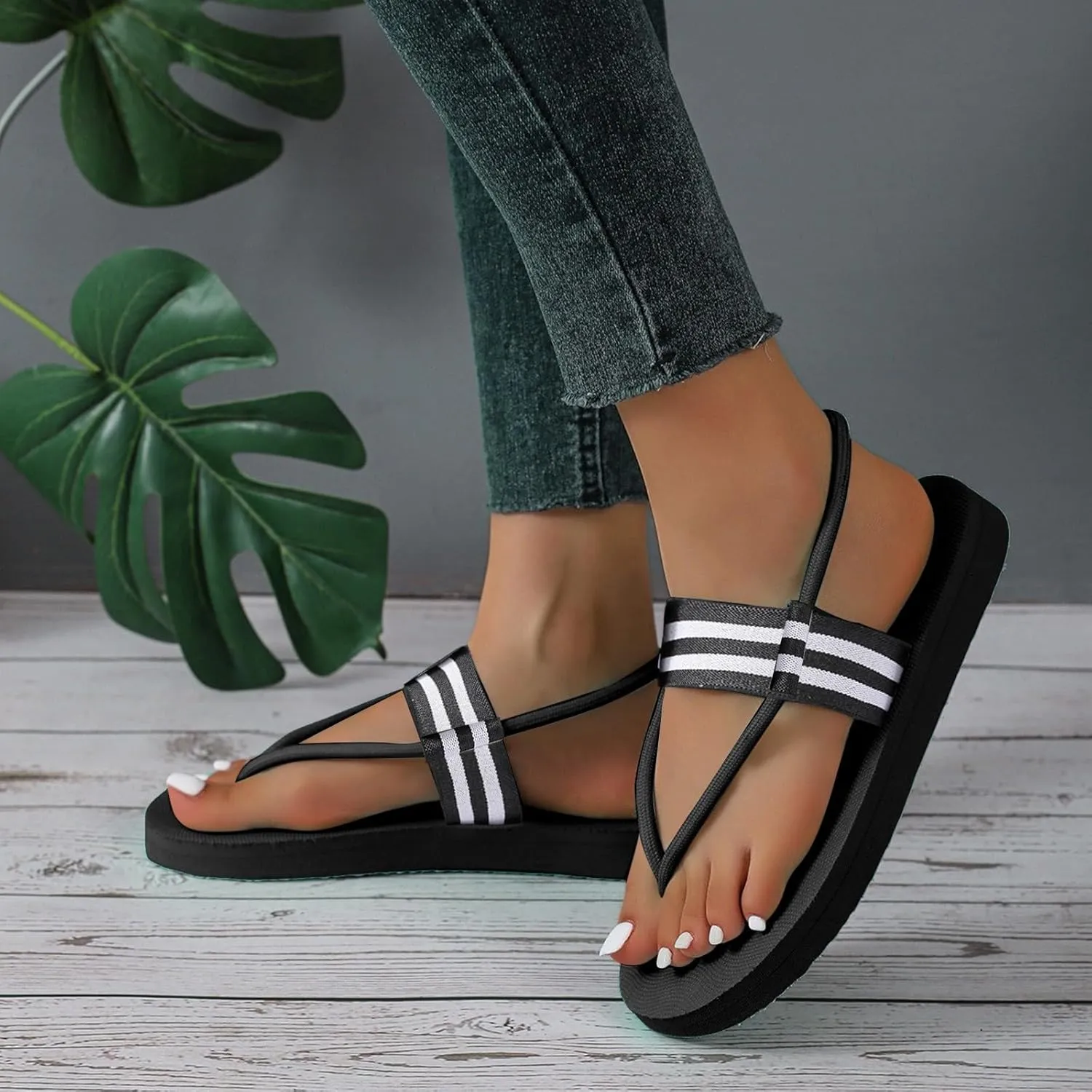 Flip Flop for Women Ankle Strap Trendy Flat Womens Sandals Casual Slip On Comfortable Beach Open Toe Summer Thong Sandals