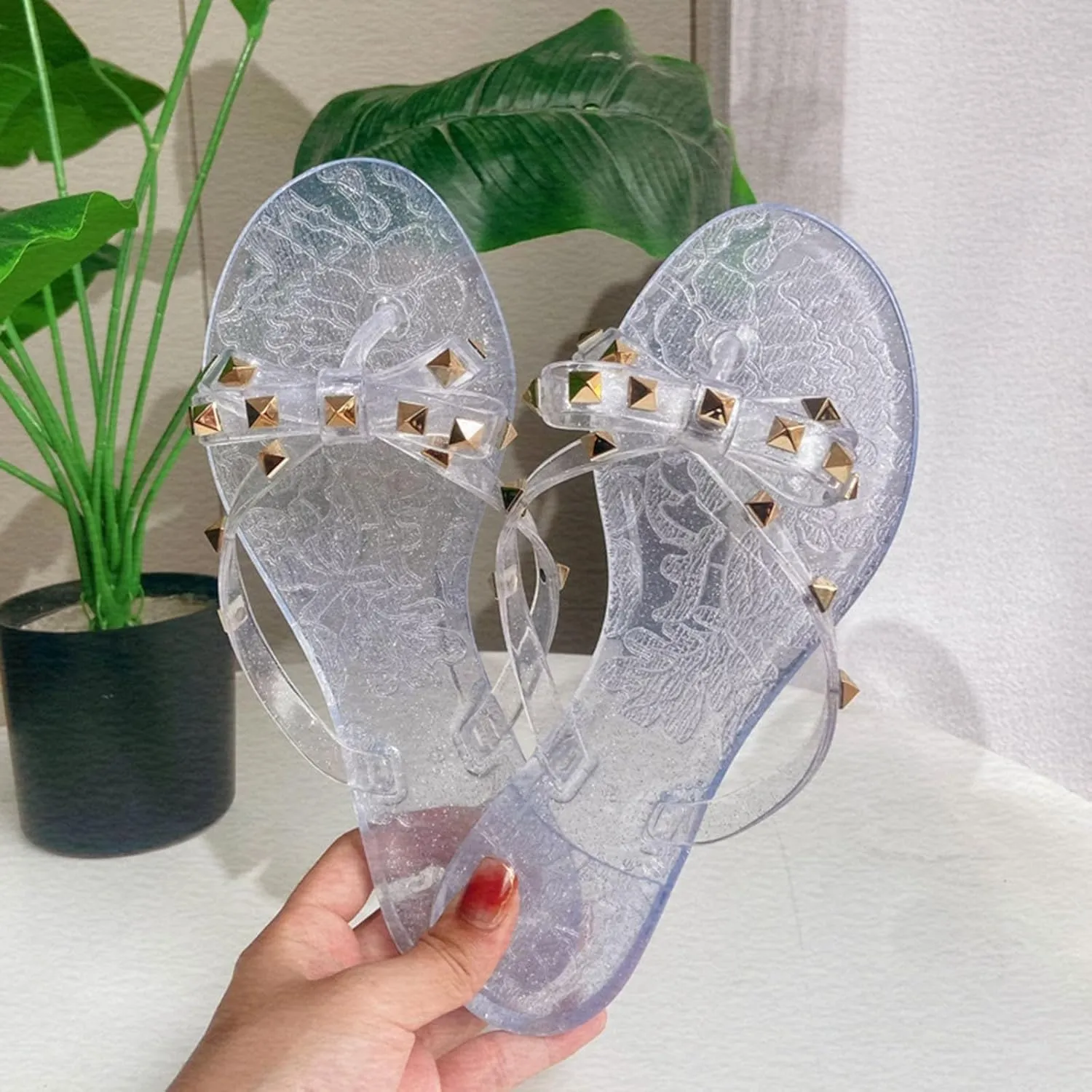 Flip Flops Comfortable Summer Beach Thong Sandals Shower Flip Flops Slip on Lightweight Athletic Thong Sandals