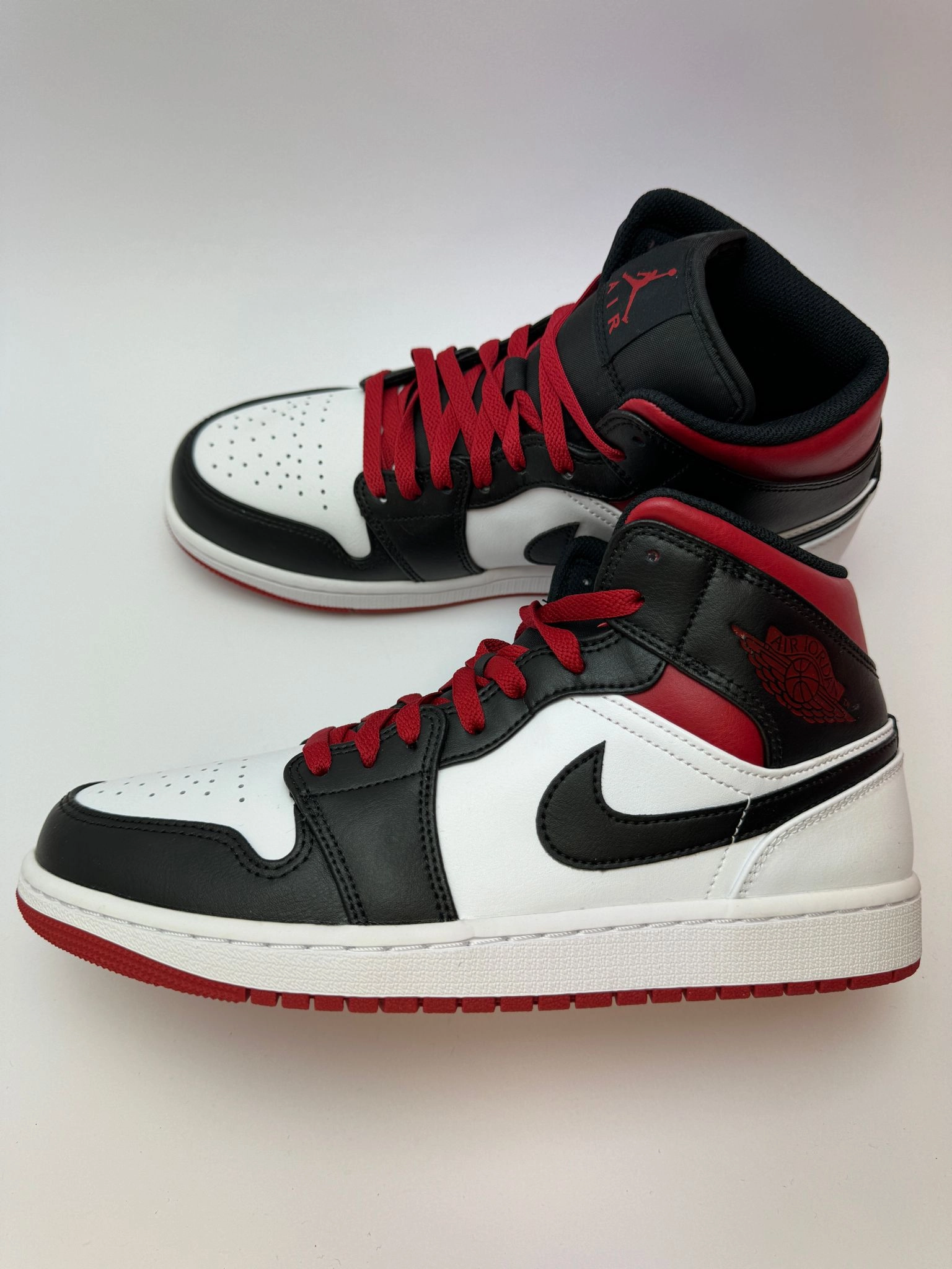 Pressure Relief Padding Air Jordan 1 Mid "Gym Red Black Toe"