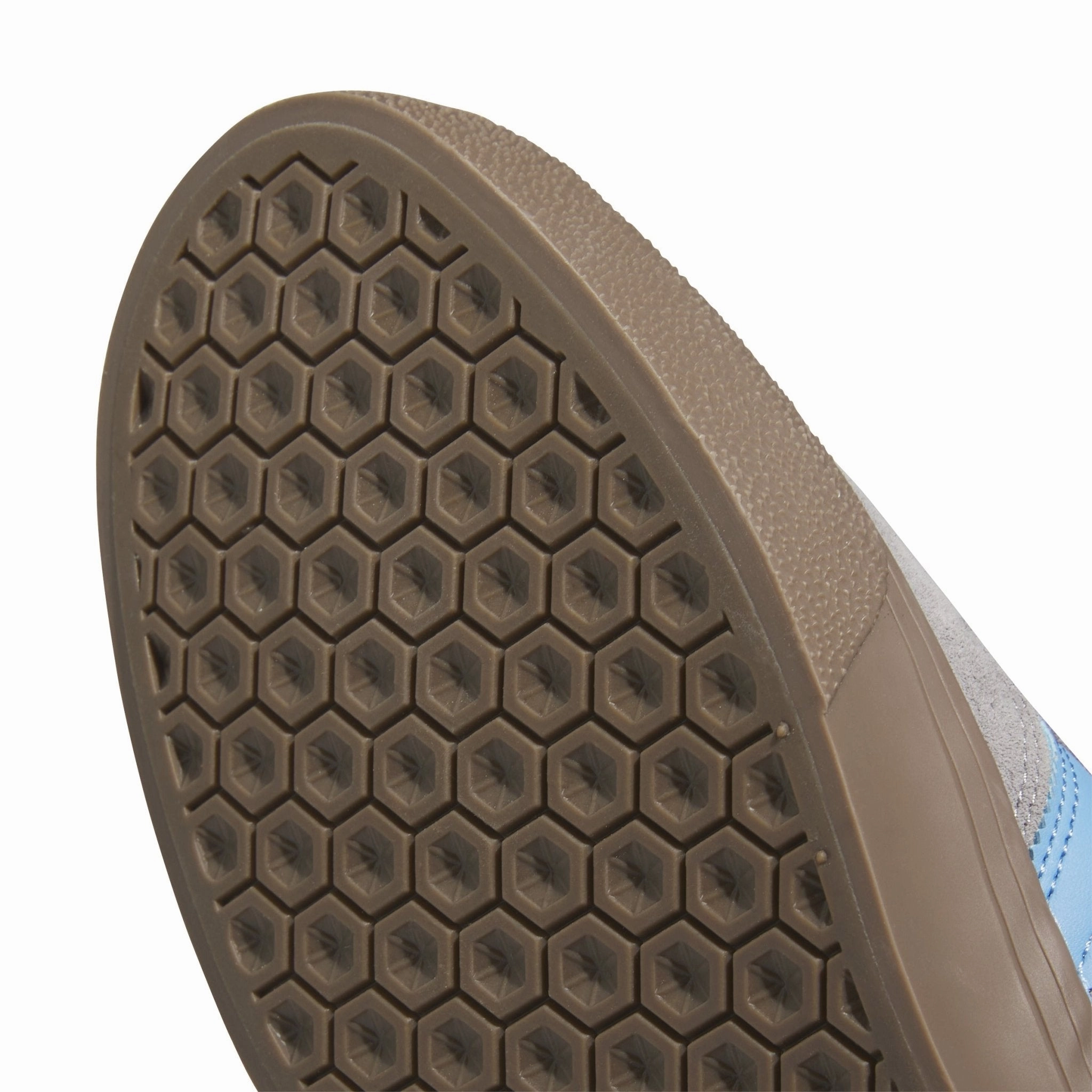 ZAPATILLA ADIDAS ORIGINALS BUSENITZ VULC II Winter Vibe Urban Comfort