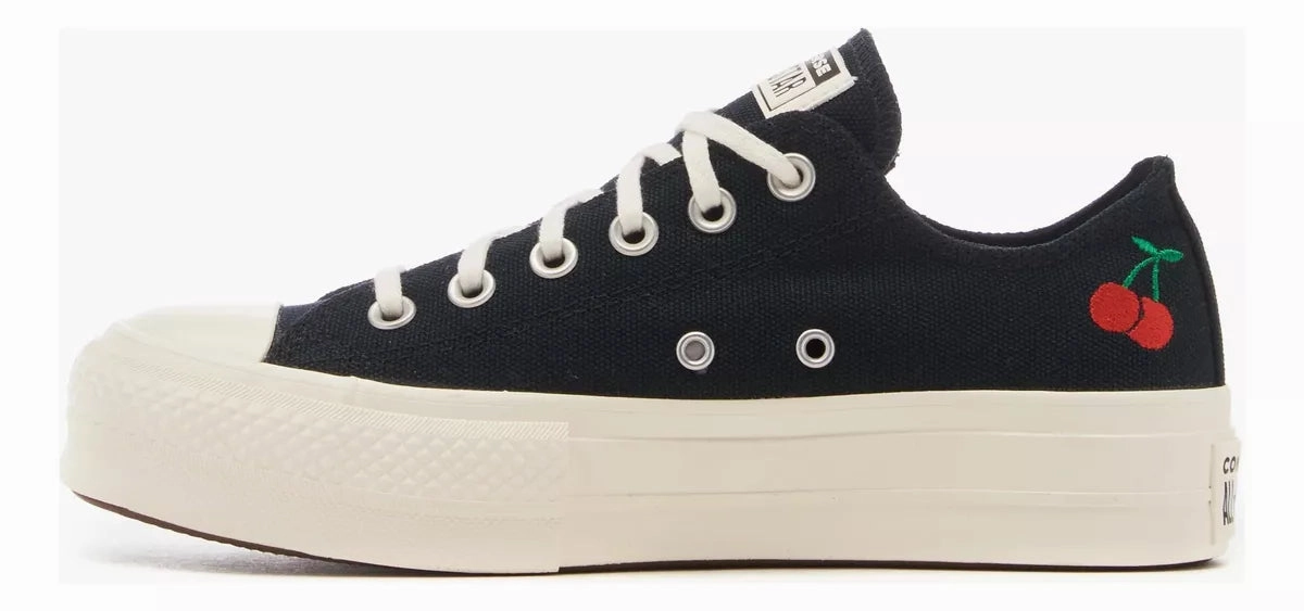 ZAPATILLA CONVERSE CHUCK TAYLOR ALL STAR LIF Outfit Walk Chic Minimalist Design