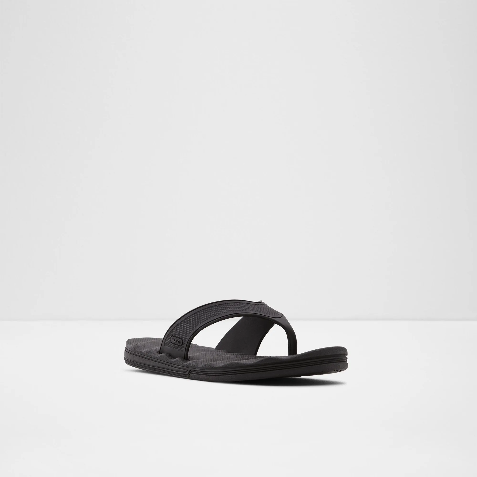 Haciendo Thong Sandals