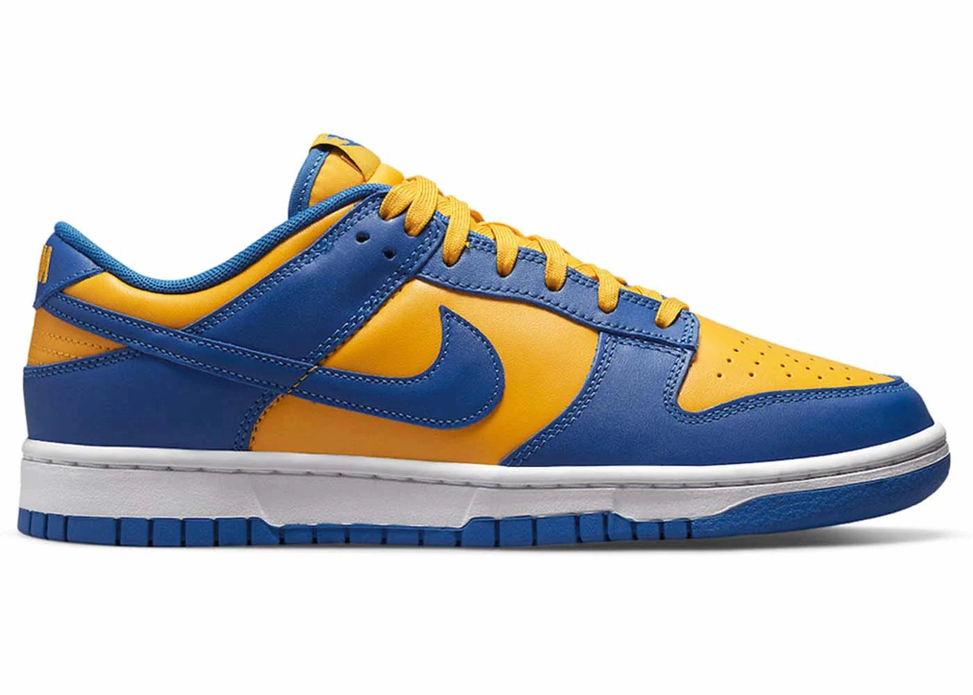 Nike Dunk low "Ucla" half - marathon shoes grassy terrain